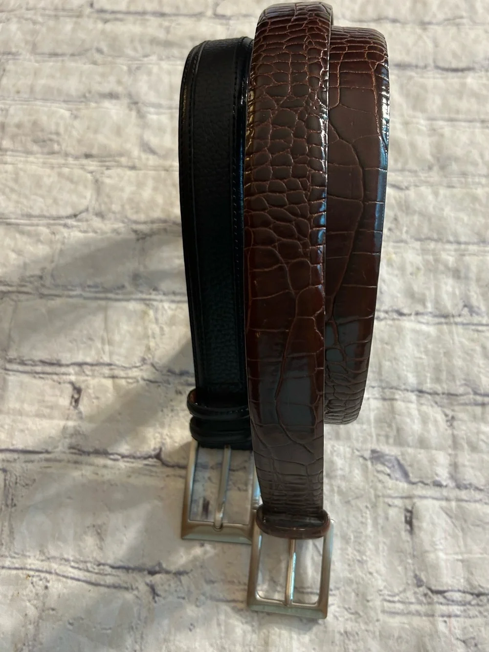 JOHNSTON & MURPHY BLACK PEBBLE GRAIN & 346 BROOKS BROTHERS CROC BELTS 38/40